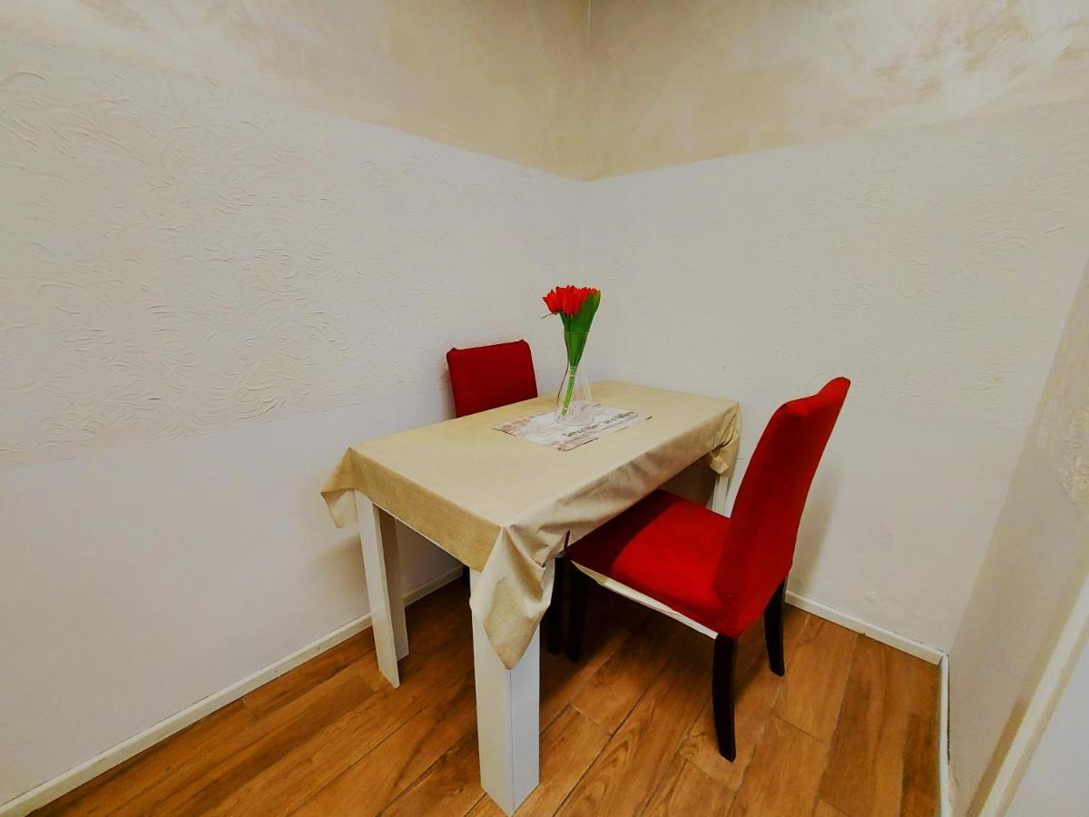 Free Breakfast - Big Apartment In The Heart Of Rome Bagian luar foto