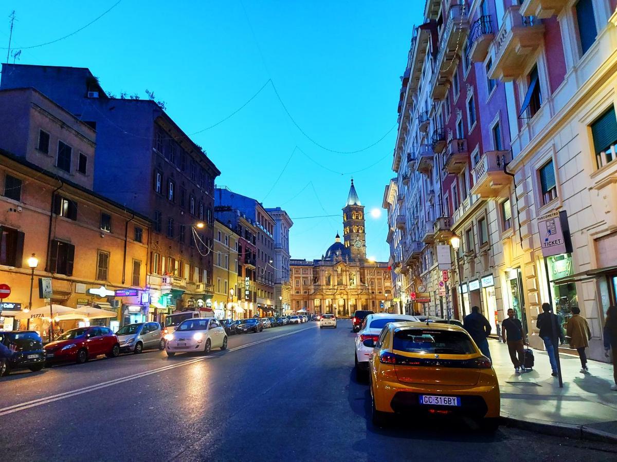 Free Breakfast - Big Apartment In The Heart Of Rome Bagian luar foto
