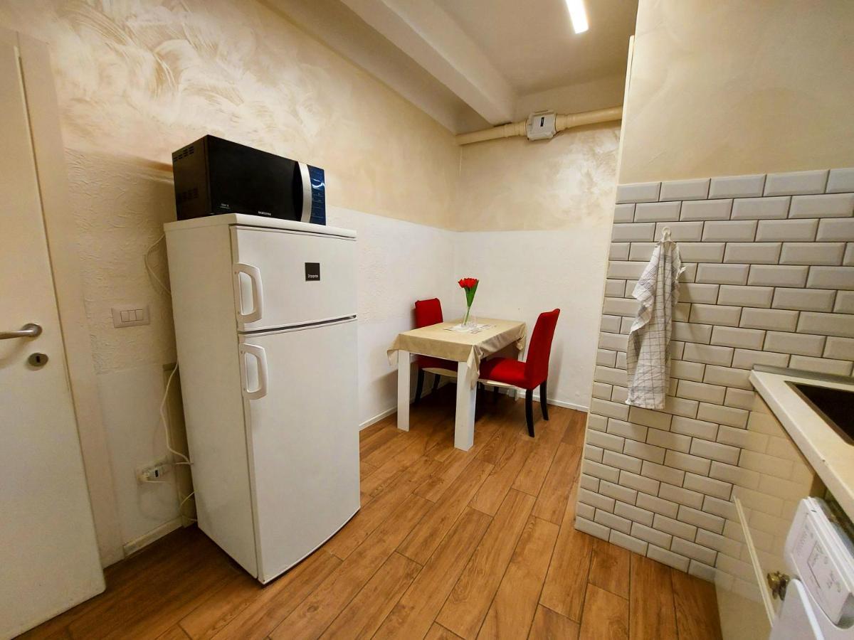 Free Breakfast - Big Apartment In The Heart Of Rome Bagian luar foto