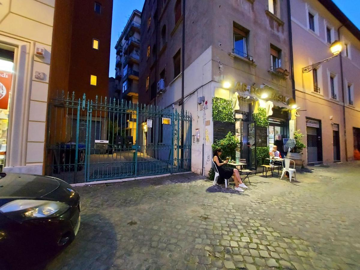 Free Breakfast - Big Apartment In The Heart Of Rome Bagian luar foto